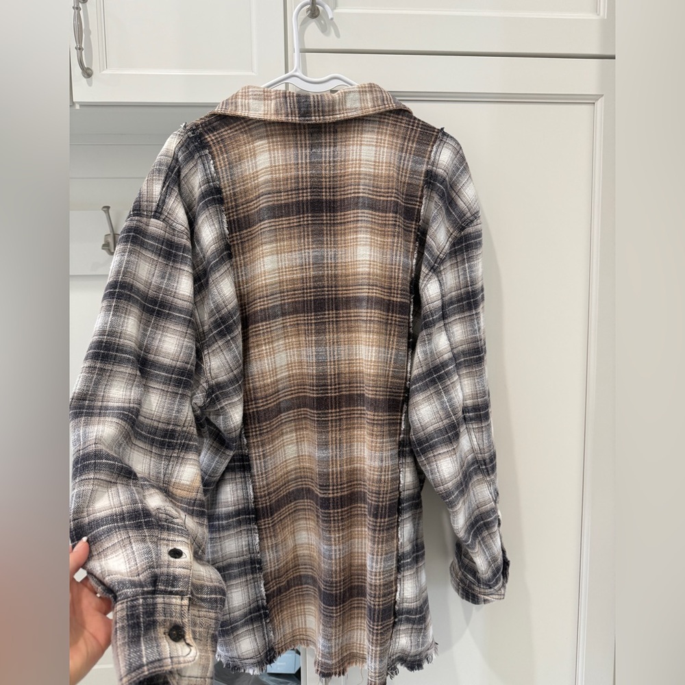 BDG Casual Button Down Shirt Black and Brown - Picture 3 of 3